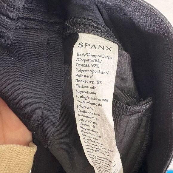 Spanx Black Faux Leather High Waisted Flare Pull On Pants Size Small - Picture 11 of 11